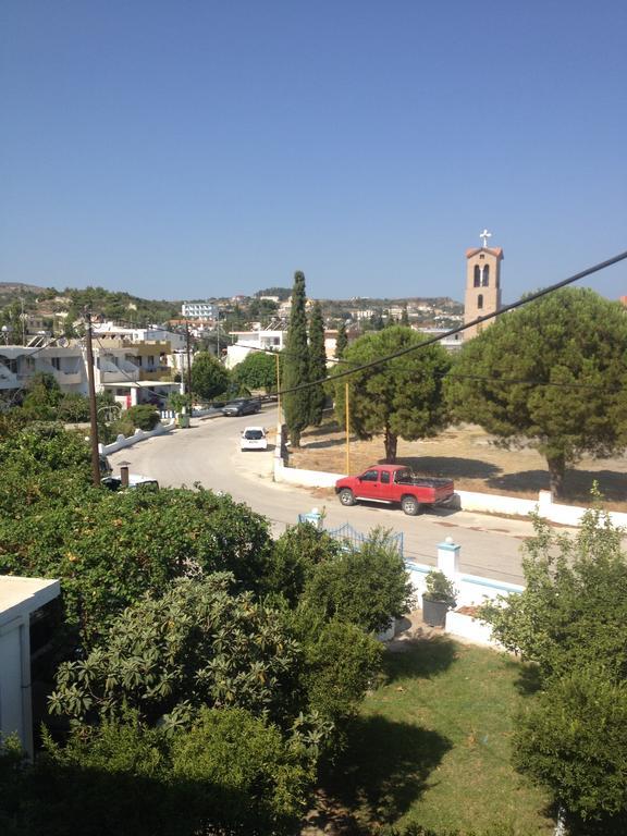 Manos Pension Faliraki Habitación foto